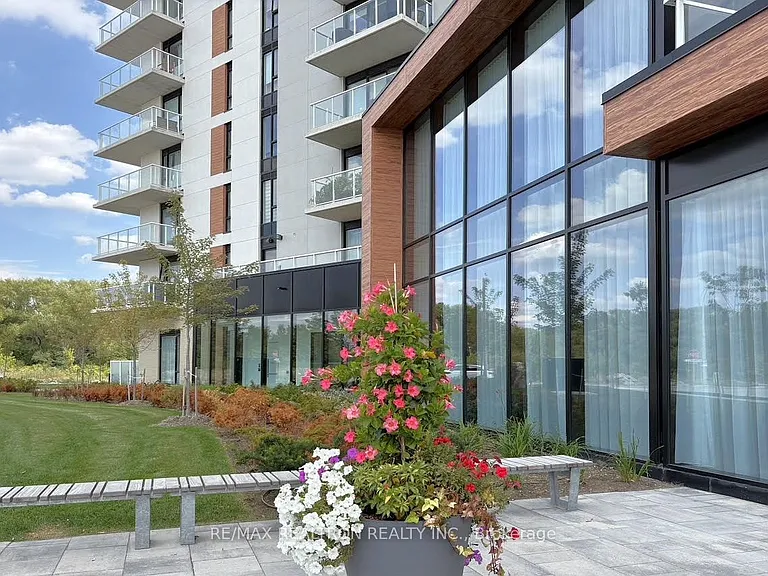 6 David Eyer Rd #Penthouse 915 — Photo 27