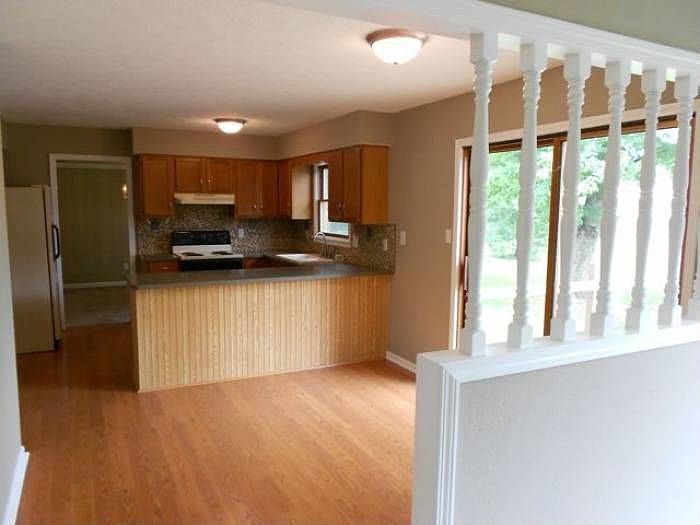 1st image of 212 Andover Ln