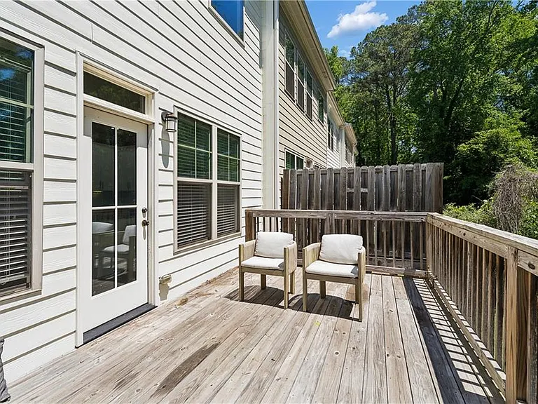 2424 Misty Hollow Pl — Photo 30