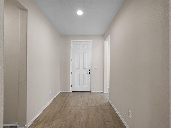 5th image of 3025 Espinela St SE