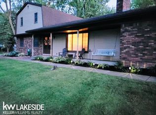 2354 Benedict Ln, Shelby Township, MI