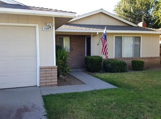 1320 Adler Dr, Clovis, CA 93612