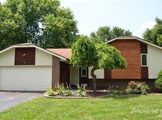 6208 E Spring Circle Dr, Springfield, MO 65809