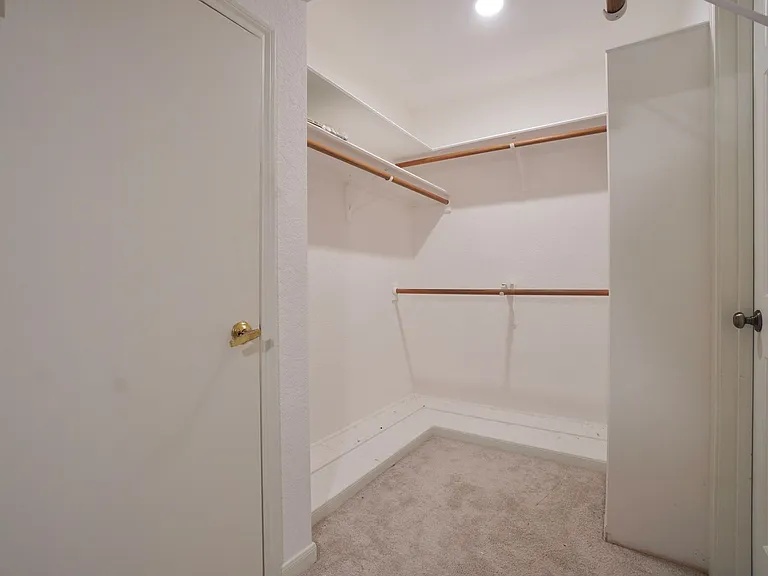 8 Woodhollow Trl — Photo 46