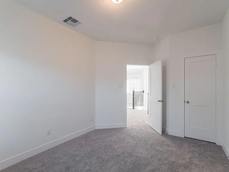 114 Hidden Peak Dr — Photo 40