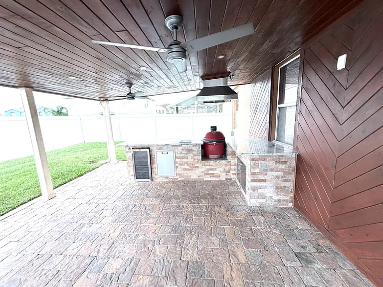 3227 Ogden Dr — Photo 20