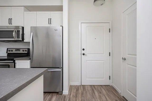 10 E Mahogany Mews SE #203 — Photo 2