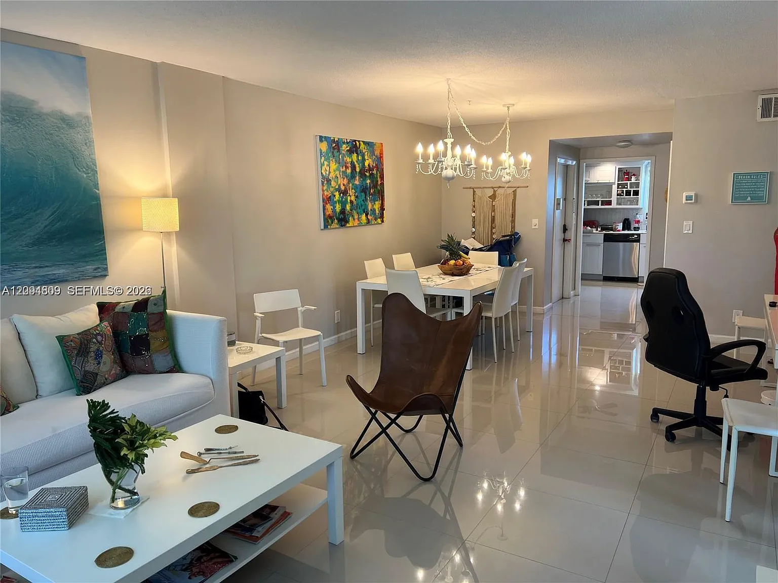 Golden View Condo — Photo 3