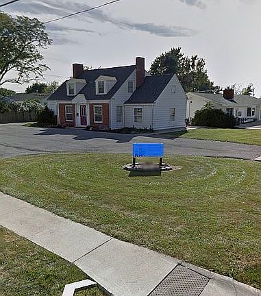 5th image of 1900 Chapel Dr