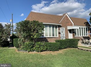 1817 Mower St, Philadelphia, PA 19152