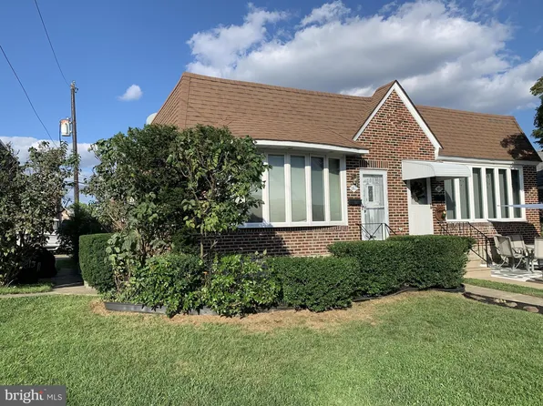 1817 Mower St, Philadelphia, PA 19152