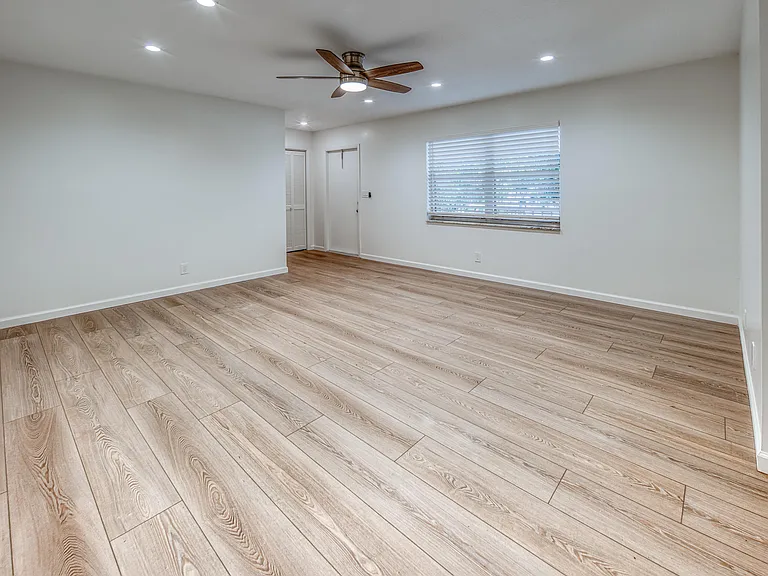 411 S M St #5 — Photo 11