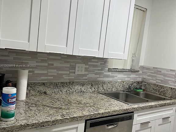 3rd image of 576 NW 114th Ave APT 202