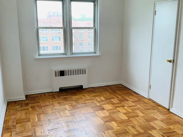 80 Knolls Crescent image 11 of 13