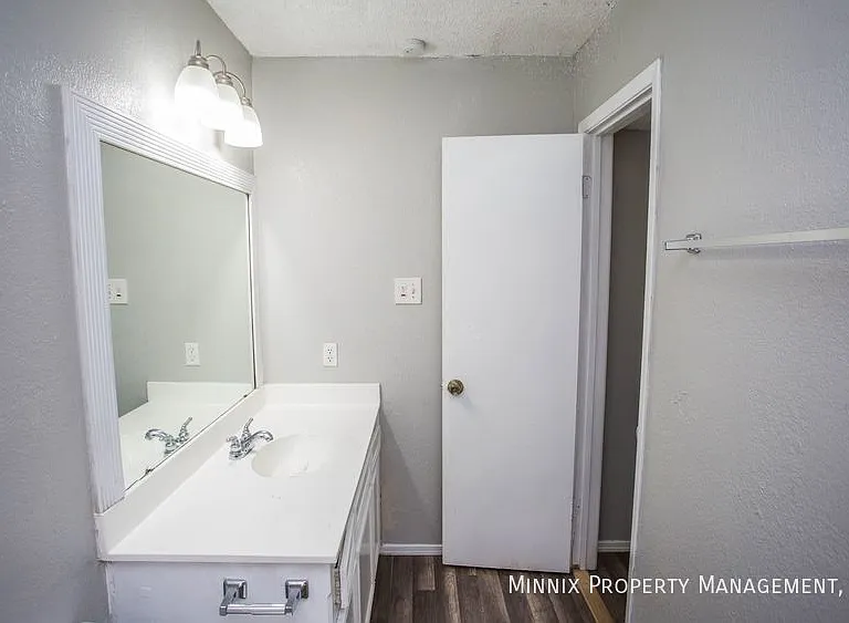 7402 Waco Ave #B — Photo 12