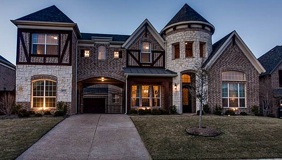 Stunning Brick & Stone ext.