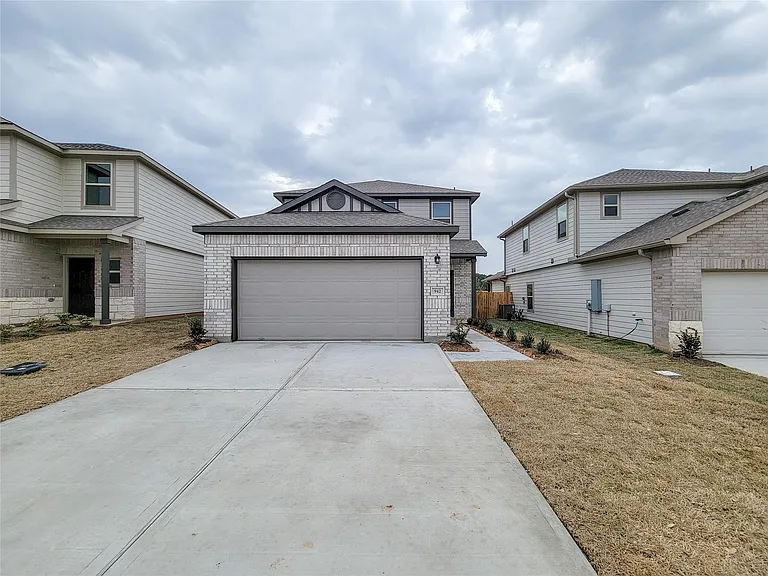 942 Amesbury Ct — Photo 38