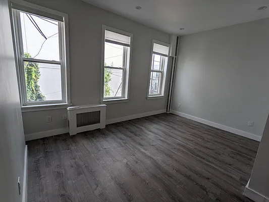 Rented by Elevated Stories LLC | media 9