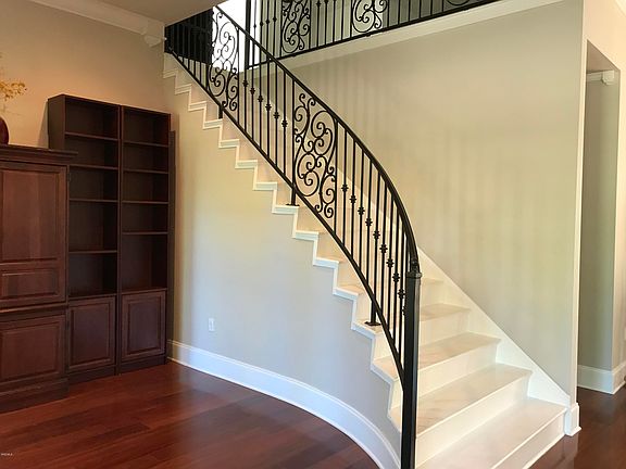 4th image of 24491 Aberdeen Dr