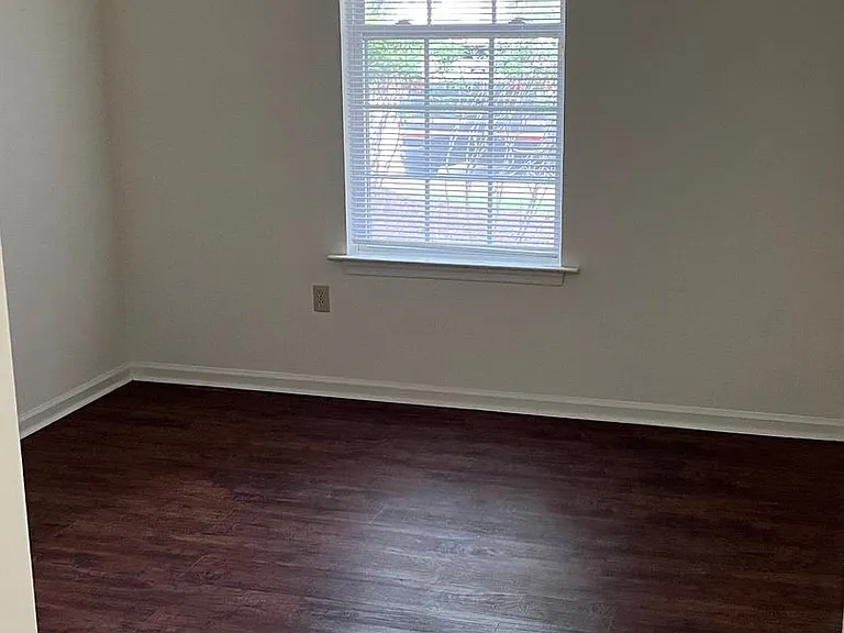 Spring Creek Apartments — Photo 88