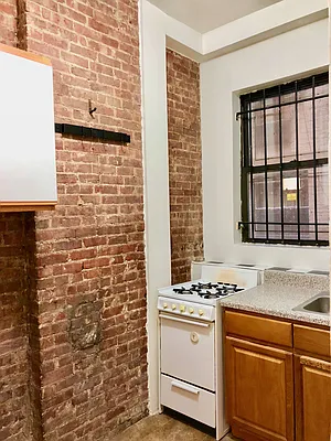 Rented by Town Residential | media 5