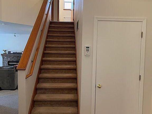 4th image of 16505 Spruce Way
