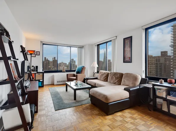 215 West 95th Street image 1 of 11