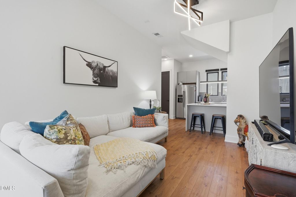 512 Gordon St #607, Durham, NC - View 2