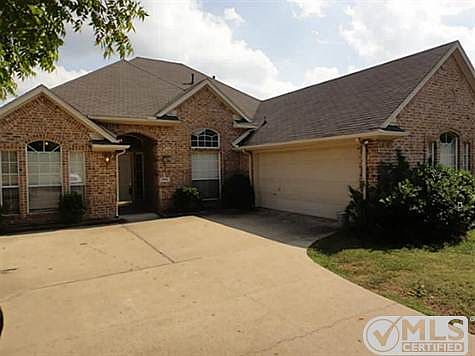 1st image of 1914 Creekway Dr