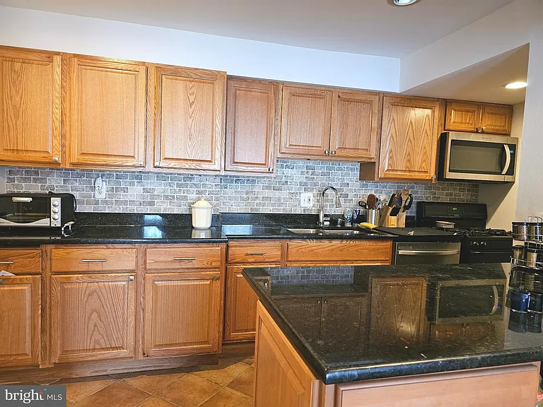 2621 Wagon Dr — Photo 11