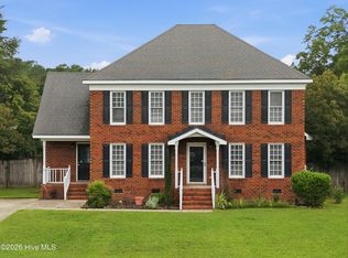1707 Paramore Dr, Greenville, NC 27858