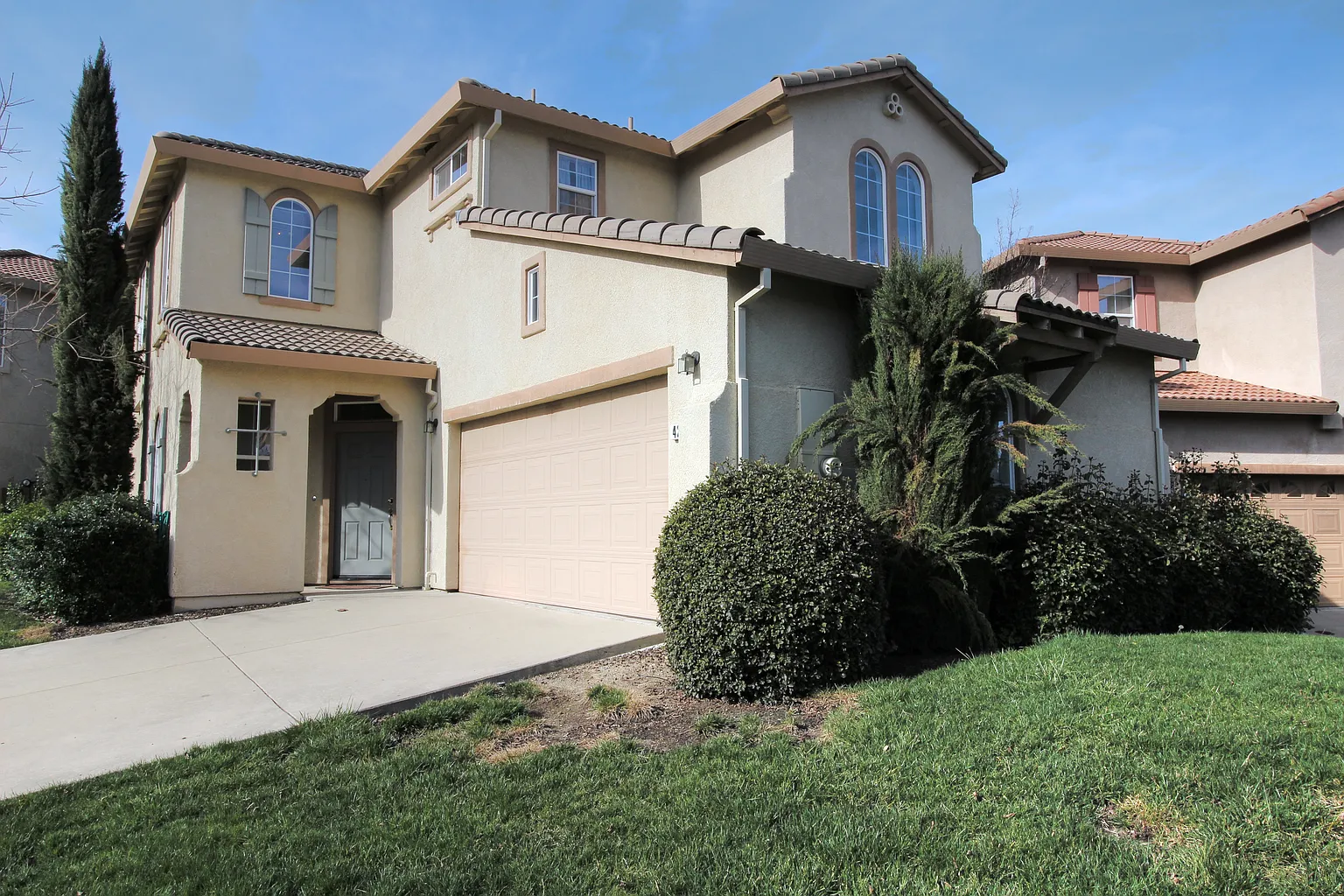 425 Dragonfly Cir photo 1