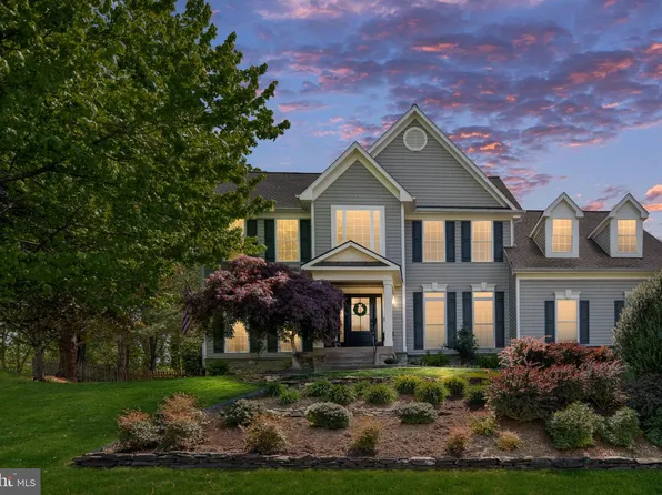 1 Colfax Ct, Stafford, VA 22554