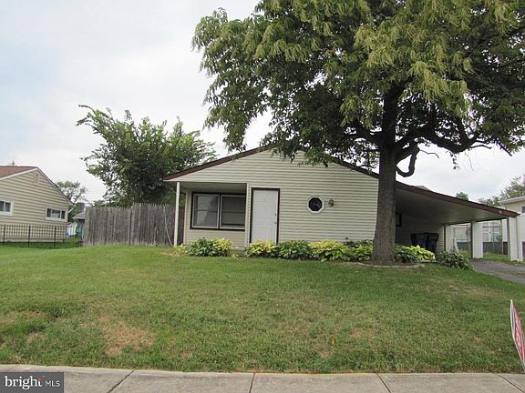 2nd image of 31 Mulberry Ln