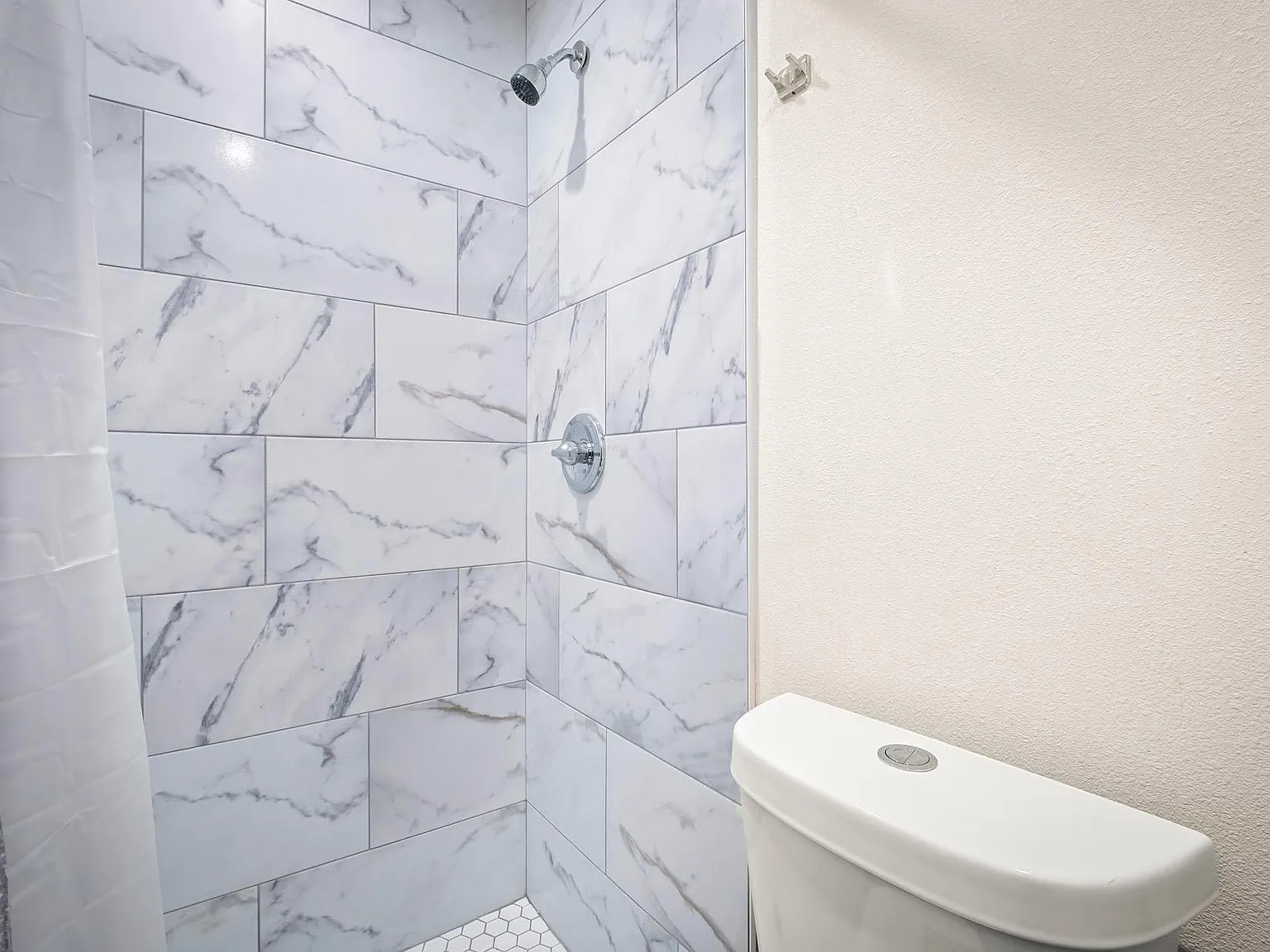 4 bed, 2.5 bath, 1248 sqft, $901 — Photo 4
