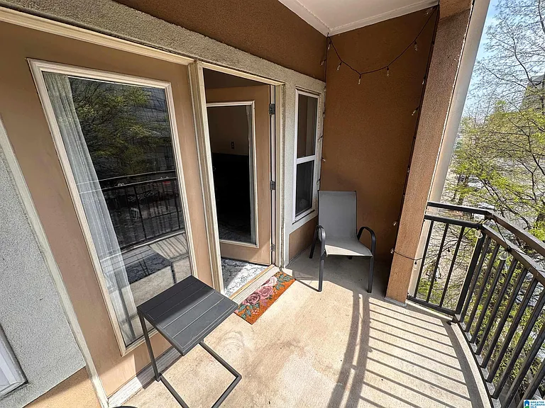 2020 5th Ave S #340 — Photo 31