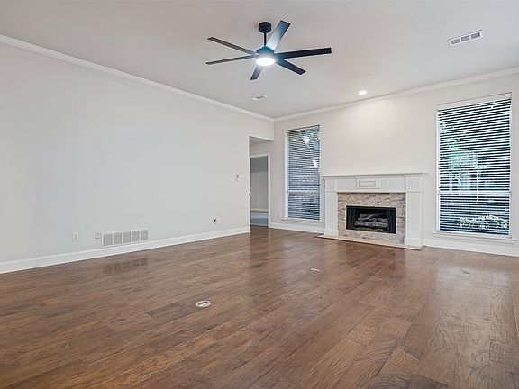 5th image of 2907 Bluffview Dr