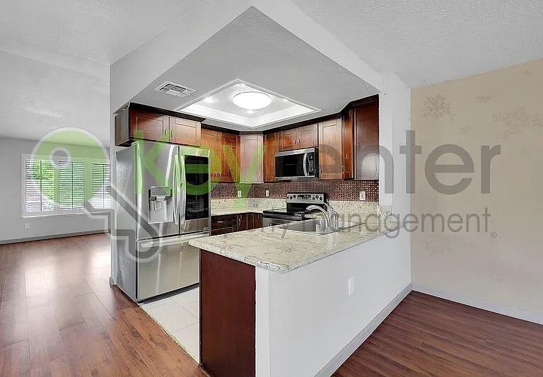 7137 Reyn Oaks Way — Photo 9