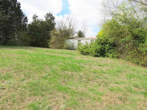4th image of 126 Benson Ln