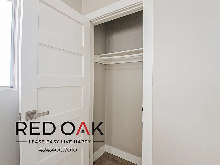 424 E 20th St #424.5 — Photo 10