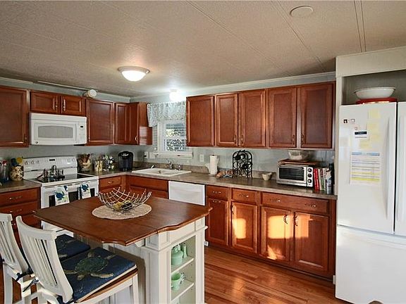 2nd image of 5117 Coquina Cir