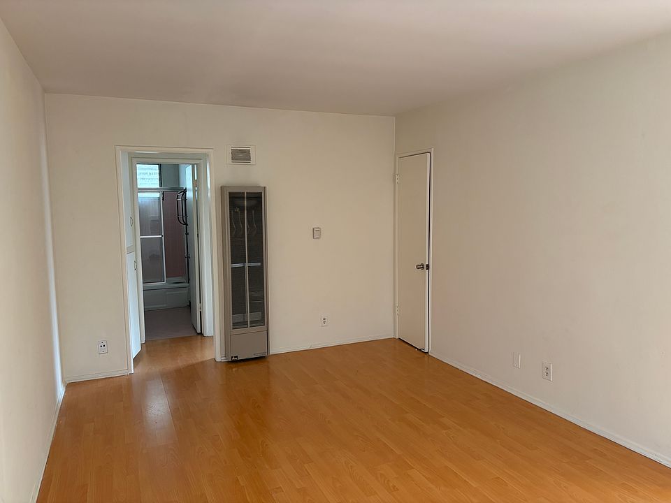1st image of 907 N Gardner St APT 5