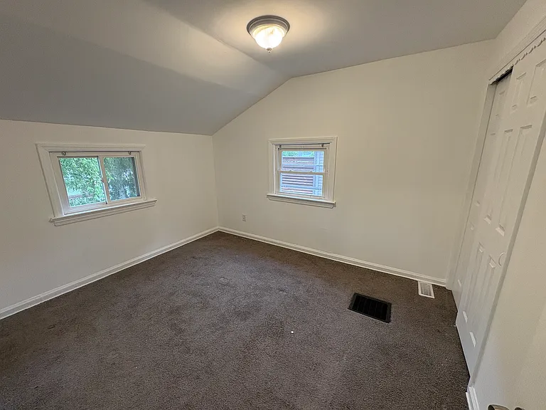 11 Hill Rd — Photo 9