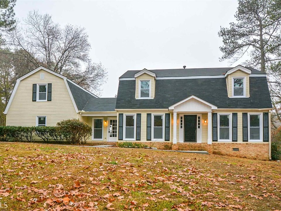 1st image of 2452 Flagsmoor Dr