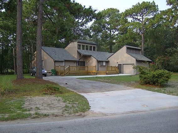 2nd image of 39 Royal Pines Blvd