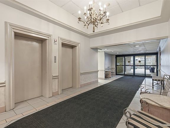 4th image of 2160 Greentree Rd APT 405W