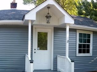 26481 W Beach St, Antioch, IL 60002