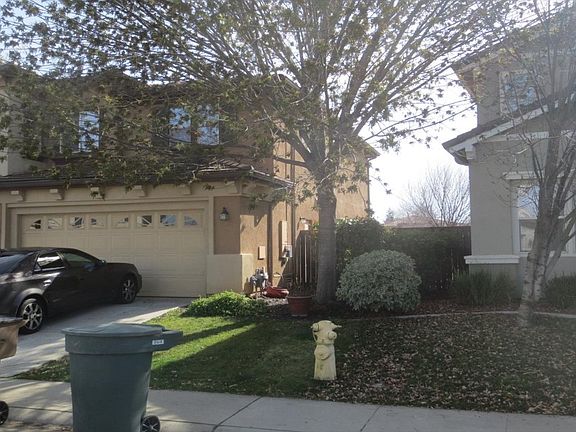 3rd image of 1639 Drummond Ln