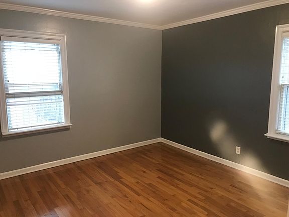 2nd image of 4917 W 72nd St