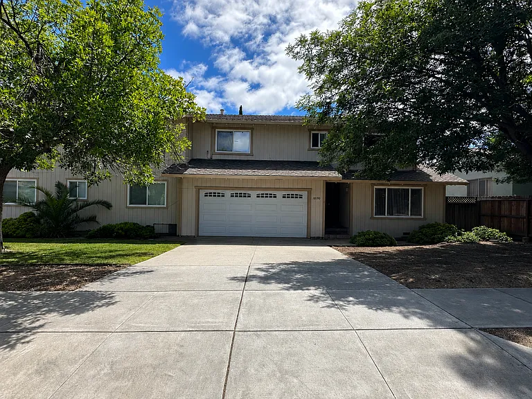 10190 Pasadena Ave — Photo 1
